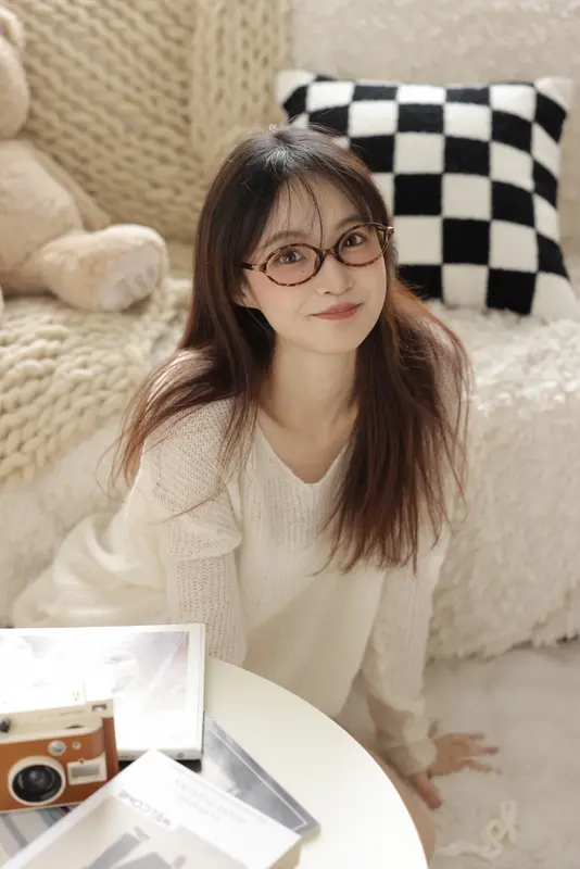 [YITUYU艺图语]2025.02.25 白色 鱼尾酱 16
