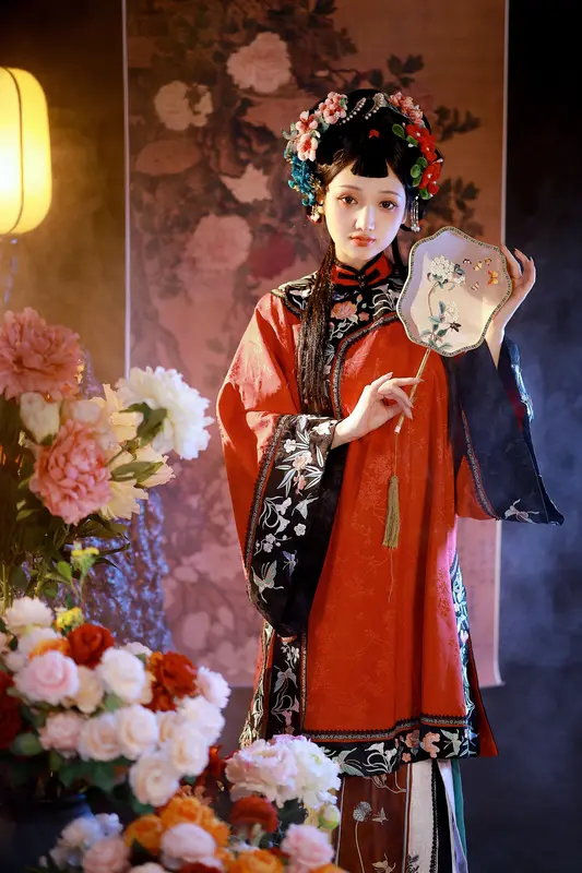[YITUYU艺图语]2025.02.26 插画风清汉女 猫猫猫阿姨呀 8