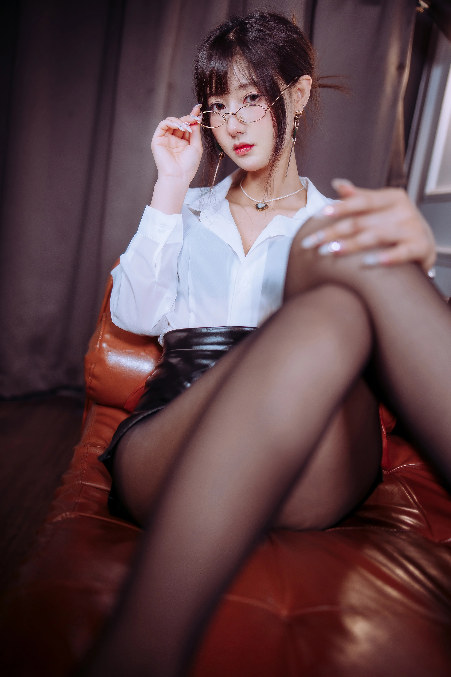 羽生三未 – NO.024 半透ol 3